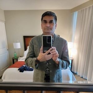 Meet your Posher, Lawrence